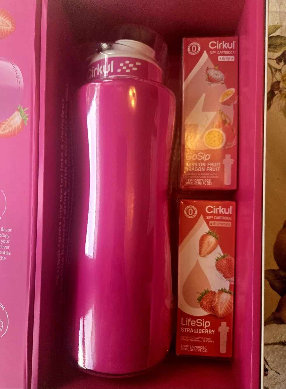 Cirkul Pink Stainless Bottle & Flavor Kit - Picture 2 of 5